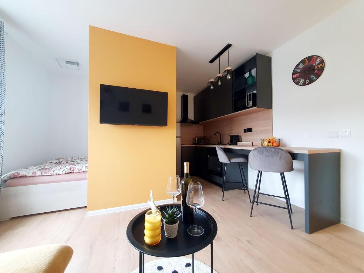 Studioapartman M Valpovo Bagian luar foto